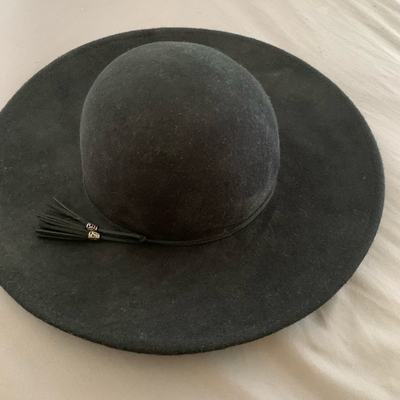 Scala Accessories - Black Women’s hat 100% wool felt